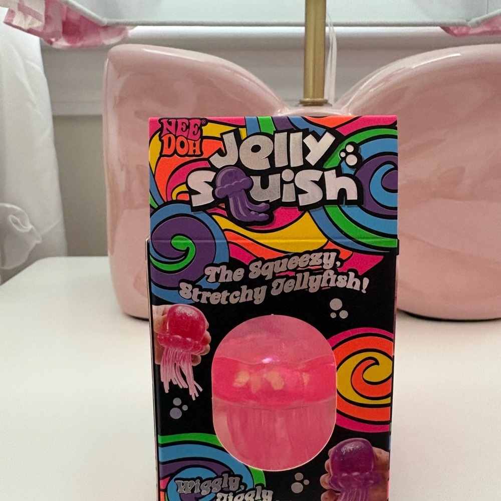 Needoh Jelly Squish Super Squish Toy - Pink - Picture 5 of 6